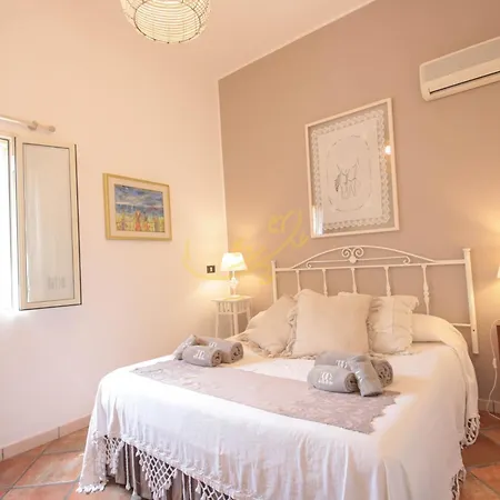 Td Marinesca Typical With Pool Villa *