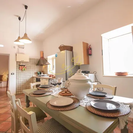 Td Marinesca Typical With Pool Villa Polignano a Mare