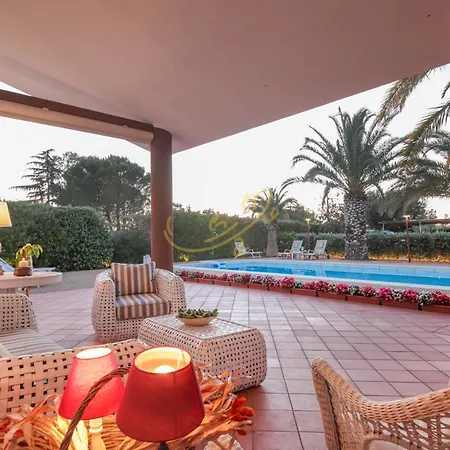 Td Marinesca Typical With Pool