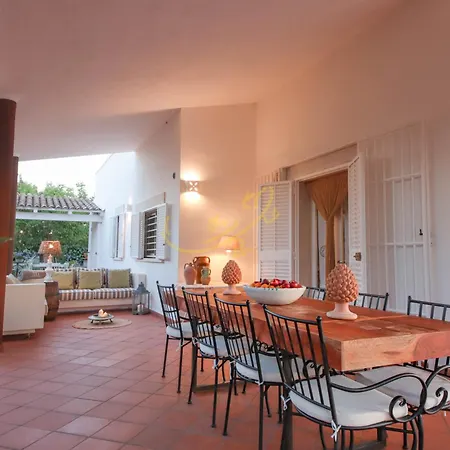 Td Marinesca Typical With Pool