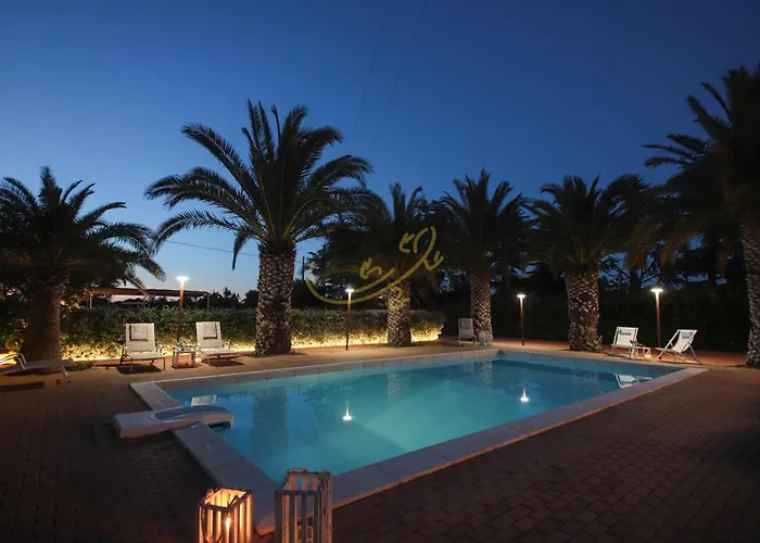 Td Marinesca Typical With Pool 폴리나노 아마레