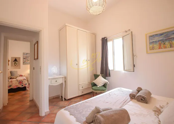 Td Marinesca Typical With Pool