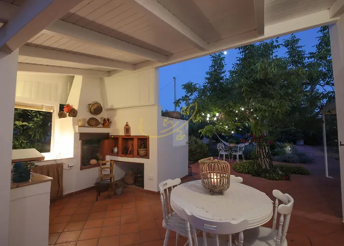 Td Marinesca Typical With Pool 빌라 *