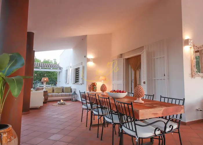 Td Marinesca Typical With Pool