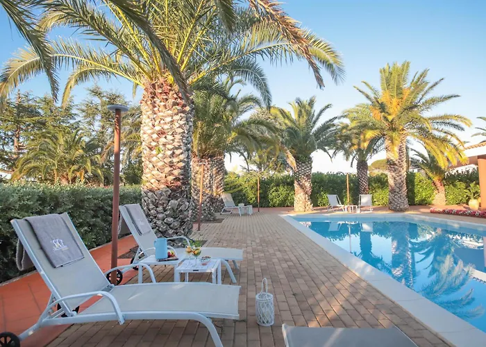 Td Marinesca Typical With Pool 빌라 *