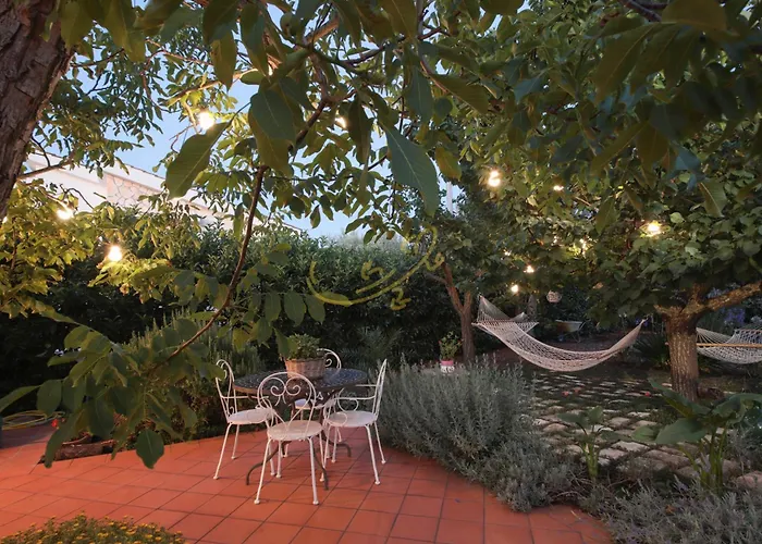 Td Marinesca Typical With Pool 빌라 폴리나노 아마레