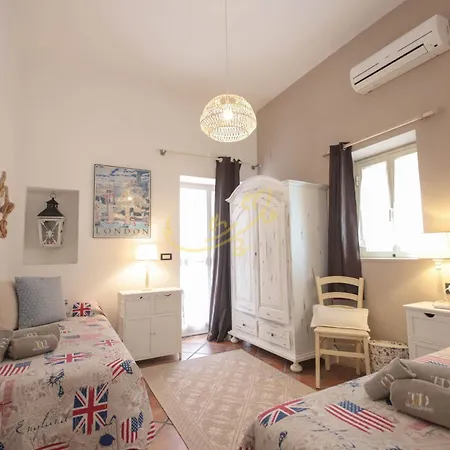 Td Marinesca Typical With Pool *