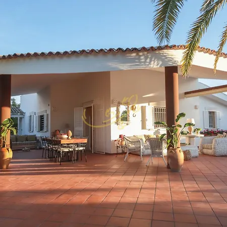 Td Marinesca Typical With Pool