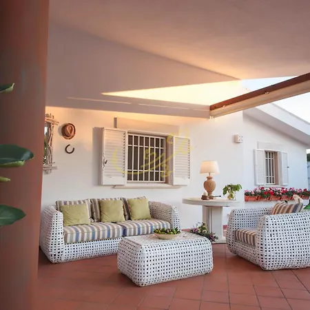 Td Marinesca Typical With Pool بولينيانو آ ماري