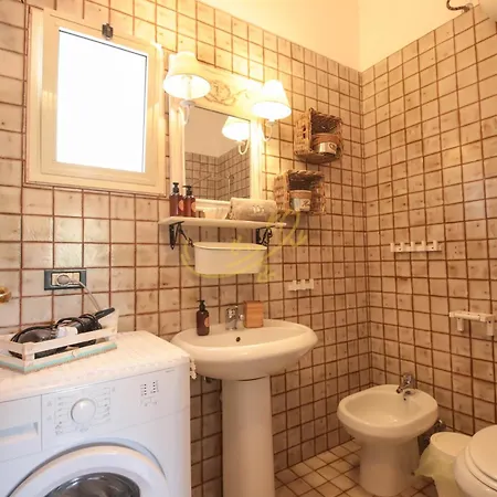 Td Marinesca Typical With Pool Villa