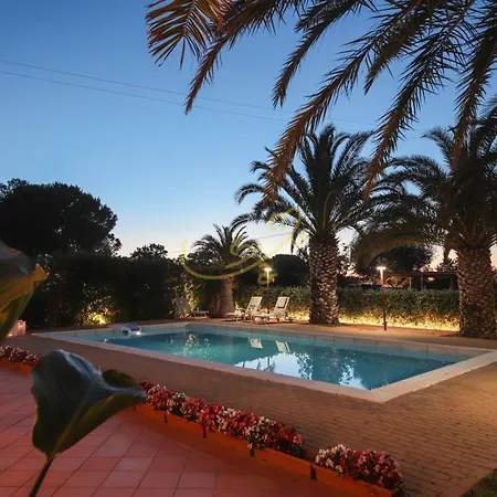 Td Marinesca Typical With Pool بولينيانو آ ماري